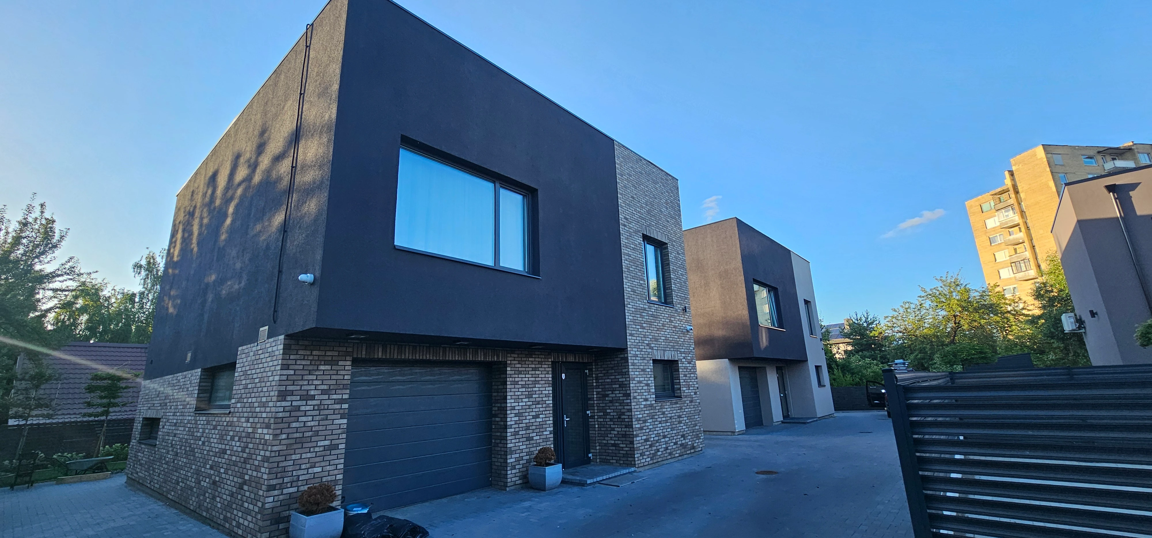 Fasado spalvos parinkimas ir profesionalus dažymas visoje Lietuvoje